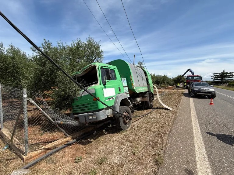 Τροχαίο με απορριμματοφόρο στην Ε.Ο. Κυπαρισσίας – Φιλιατρών