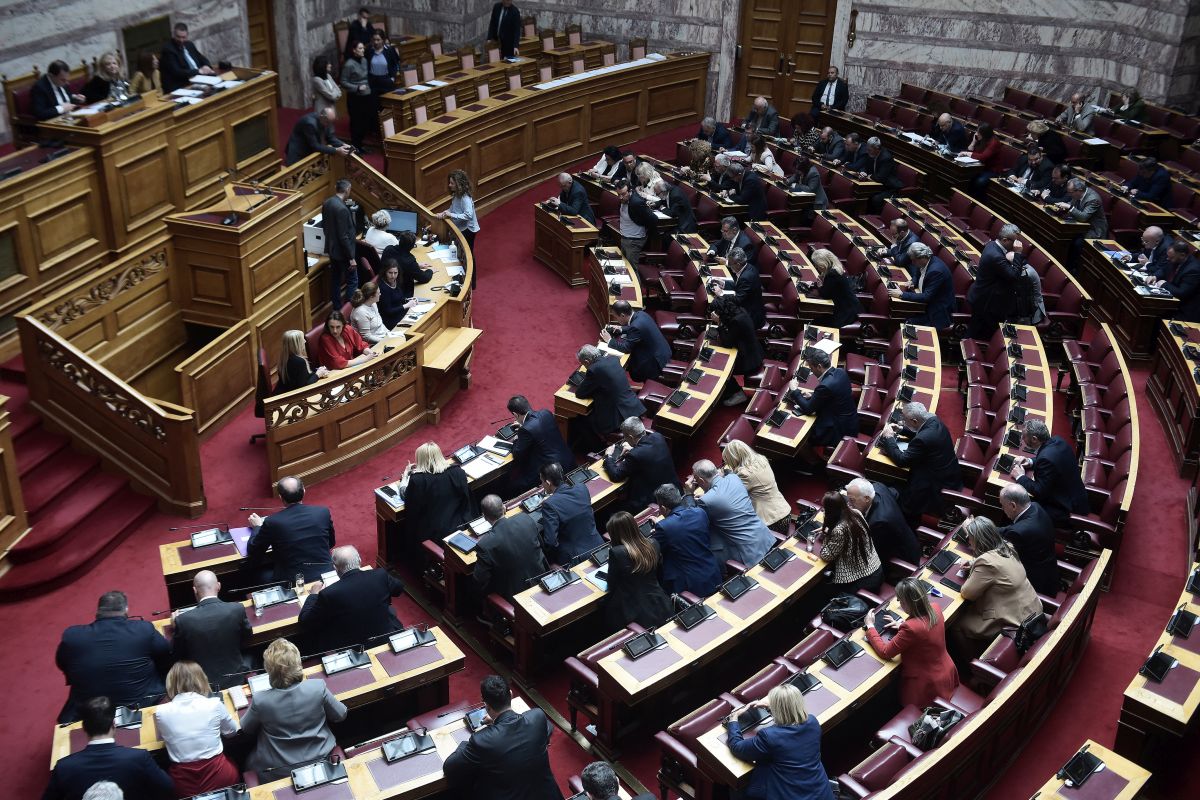Με 154 ψήφους πέρασε η πρόταση για παραπομπή του Κ. Καραμανλή
