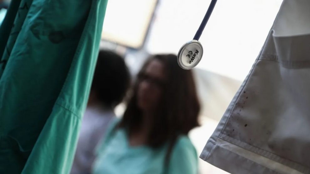 Άραχθος: Η σιγή των γιατρών στο χειρουργείο – Συγκινητικό αντίο στο παιδί που δώρησε τα όργανά του
