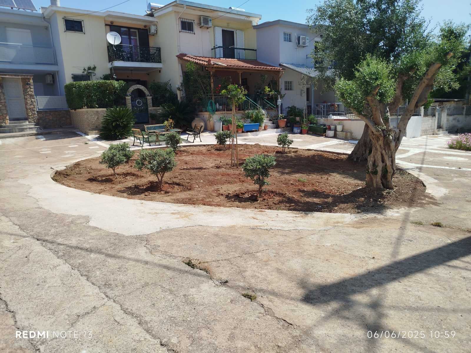 Παρέμβαση στις Εργατικές  Κατοικίες Αγίας Τριάδας