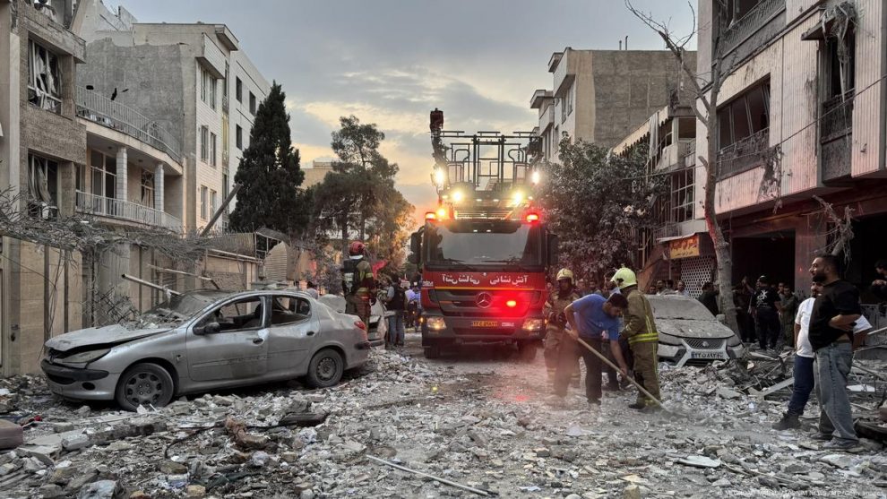 WSJ: Ο Τραμπ ενέκρινε σχέδια επίθεσης στο Ιράν – Μένει να δώσει διαταγή