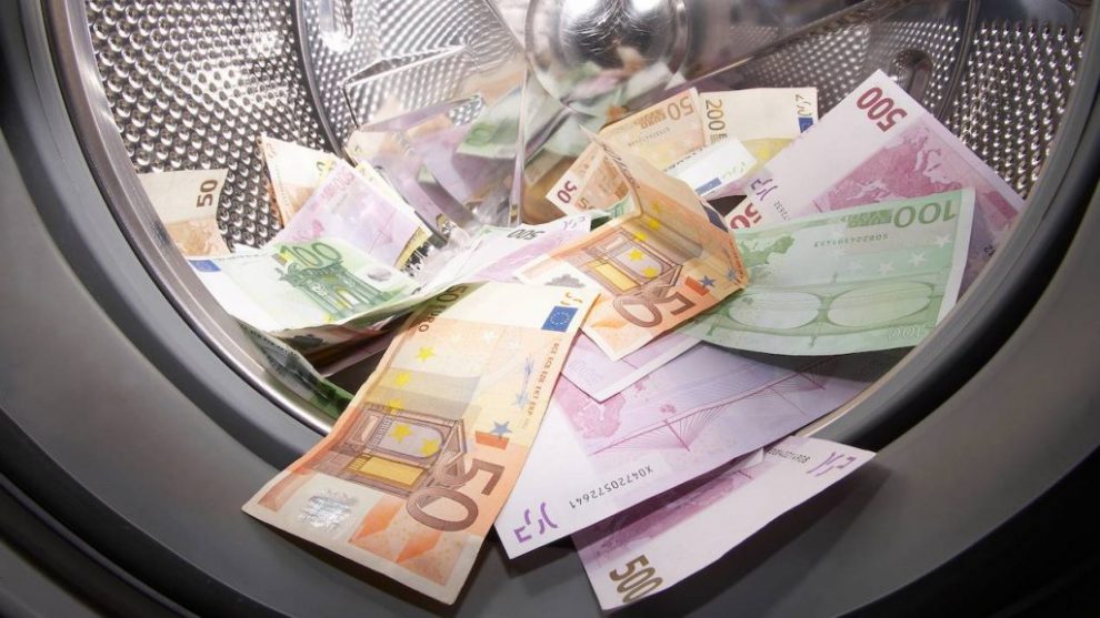 Εκτός από αυτοκίνητα «ξέπλενε» και «μαύρο χρήμα» από διακίνηση κοκαΐνης και χασίς