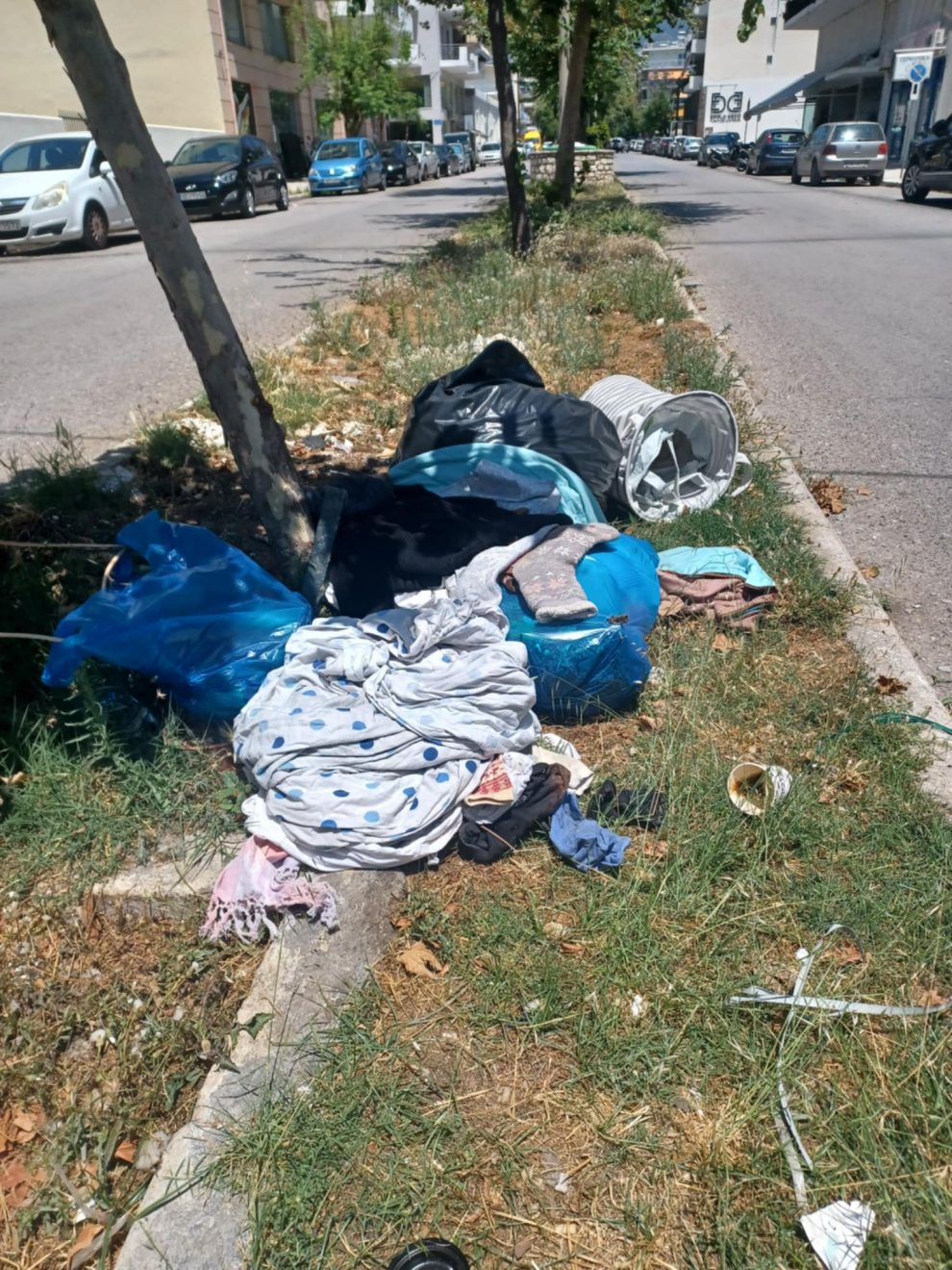 Τα πετούν στη νησίδα
