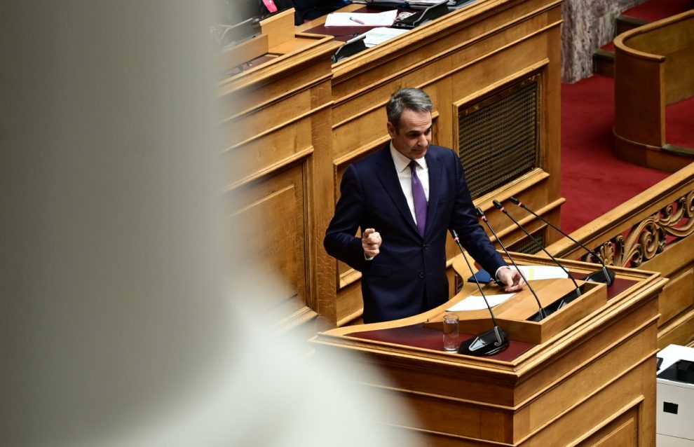 Στη Βουλή ο Κυριάκος Μητσοτάκης για τον νέο ΚΟΚ – Ψηφίζεται το νομοσχέδιο