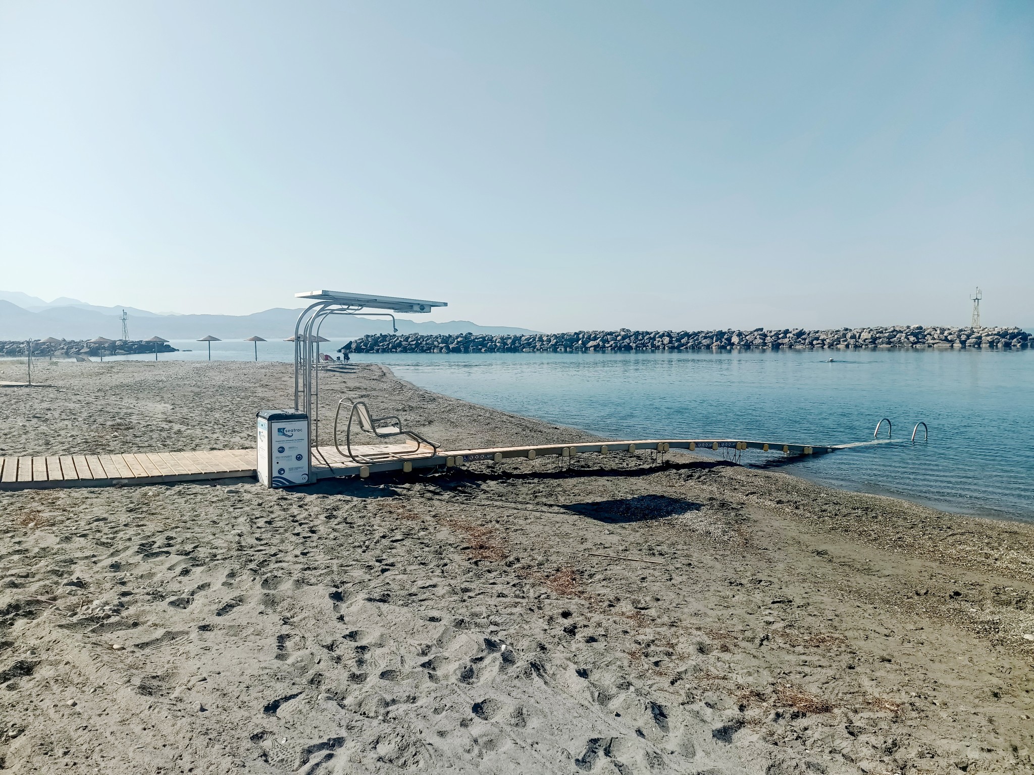Τοποθετήθηκαν τα seatrac  στις παραλίες της Καλαμάτας