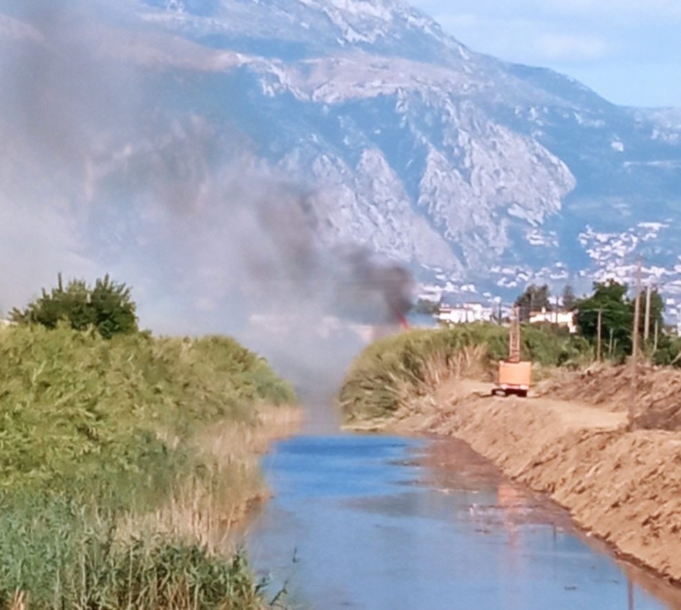 Φωτιά κοντά στον Βιολογικό της Καλαμάτας
