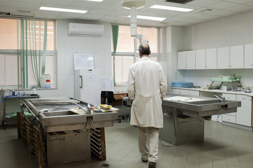 Yπόθεση Μουρτζούκου: Σε αναστολή η ιατροδικαστική υπηρεσία Πάτρας με απόφαση Φλωρίδη