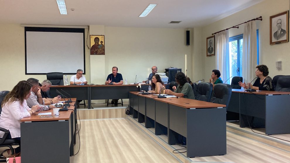 Δημοτικό Συμβούλιο Τριφυλίας: Αλαλούμ για τον (νέο) πρότυπο κανονισμό