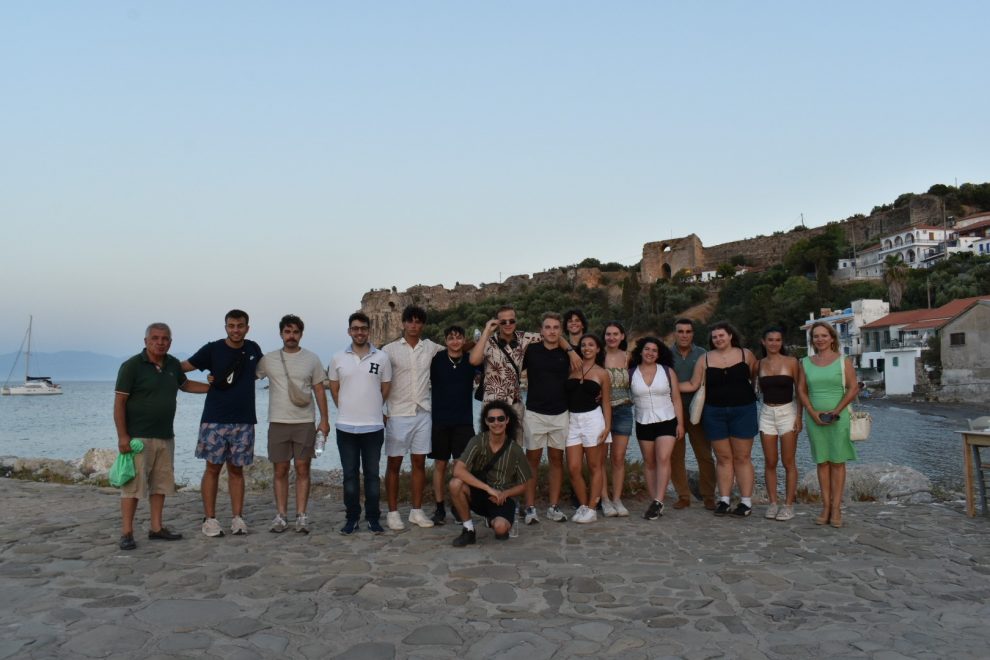 Την Κορώνη επισκέφθηκαν οι συμμετέχοντες του 17ου Θερινού Σχολείου Νέων Ομογενών