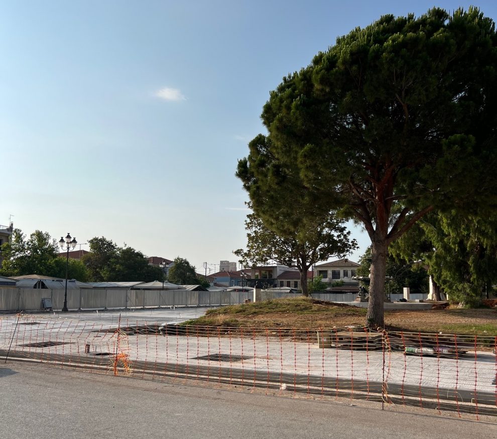 ΔΣ Τριφυλίας: Καθυστερήσεις στην πλατεία Φιλιατρών