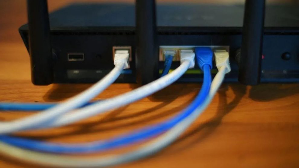 Καλαμάτα: Τεράστιο πρόβλημα σε επιχειρήσεις που έχουν μείνει χωρίς σταθερό τηλέφωνο και ίντερνετ από χθες