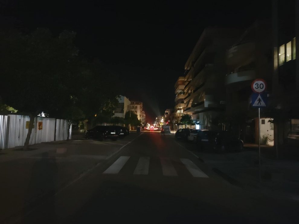 Ακόμα στα σκοτάδια  η αναπλασμένη….