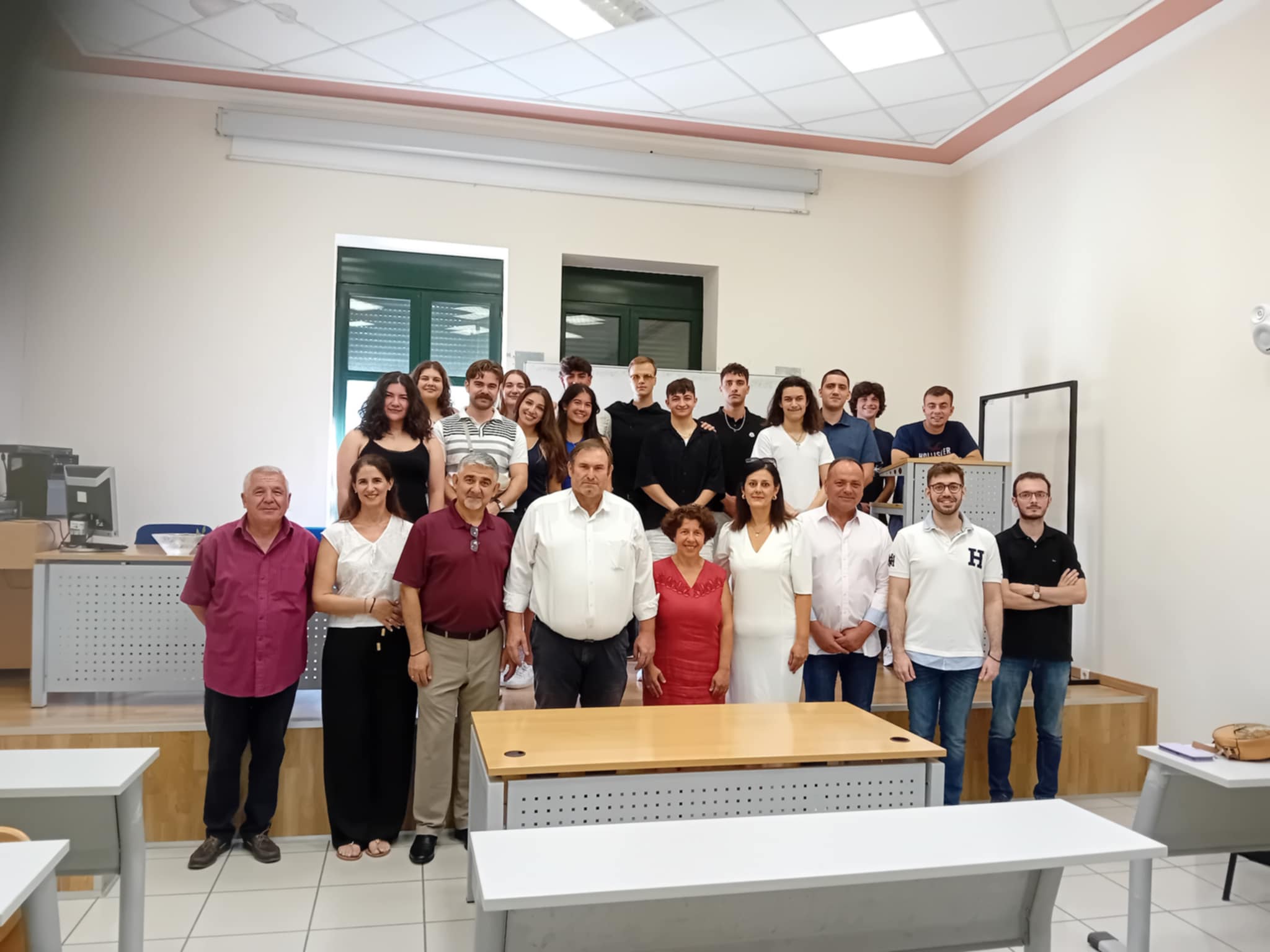 15 νέοι ομογενείς στην Καλαμάτα για στο Θερινό Σχολείο