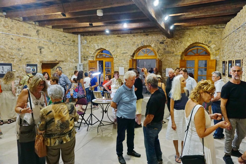 Μανιατάκειον Ίδρυμα: Εγκαινιάστηκε η έκθεση φωτογραφίας «Καλαβρία Μάνη, Εγγύς Κόσμος»
