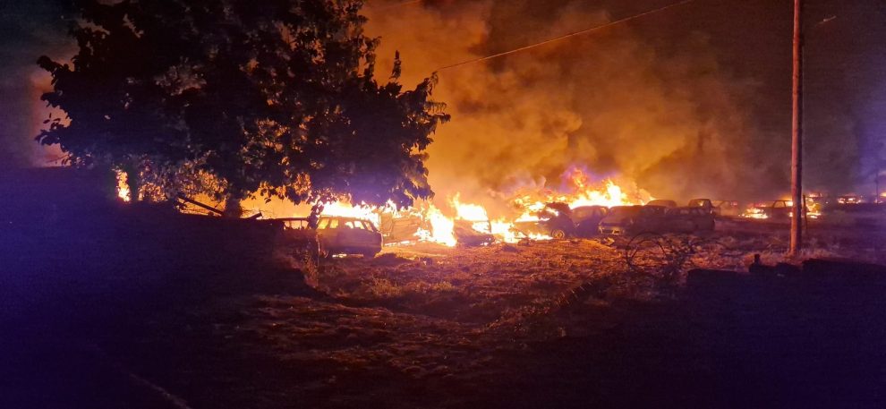 Μάχη με τις φλόγες σε Αχαΐα, Πρέβεζα, Ιωάννινα, Χίο και Ζάκυνθο -Νέες πυρκαγιές σε Μέγαρα και Κεφαλονιά