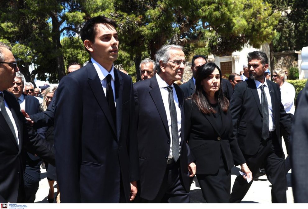 Οικογένεια Σαμαρά: Είμαστε ευγνώμονες για τη συμπαράσταση στο βαρύτατο πένθος μας