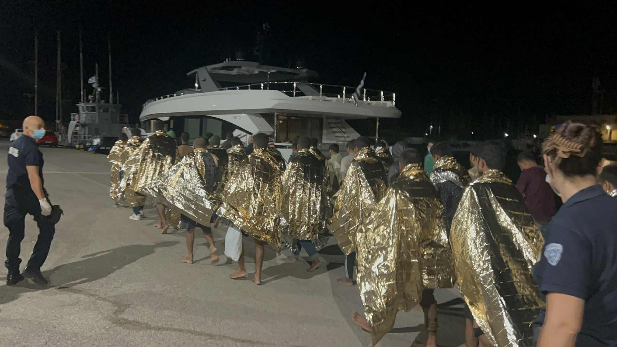 Παραμένουν στην Καλαμάτα οι διασωθέντες – Συνελήφθησαν δυο διακινητές