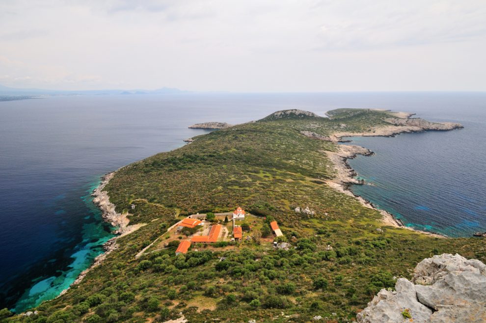Λιμεναρχείο Πύλου: Πληροφορίες για τη μεταφορά πιστών στη Νήσο Πρώτη