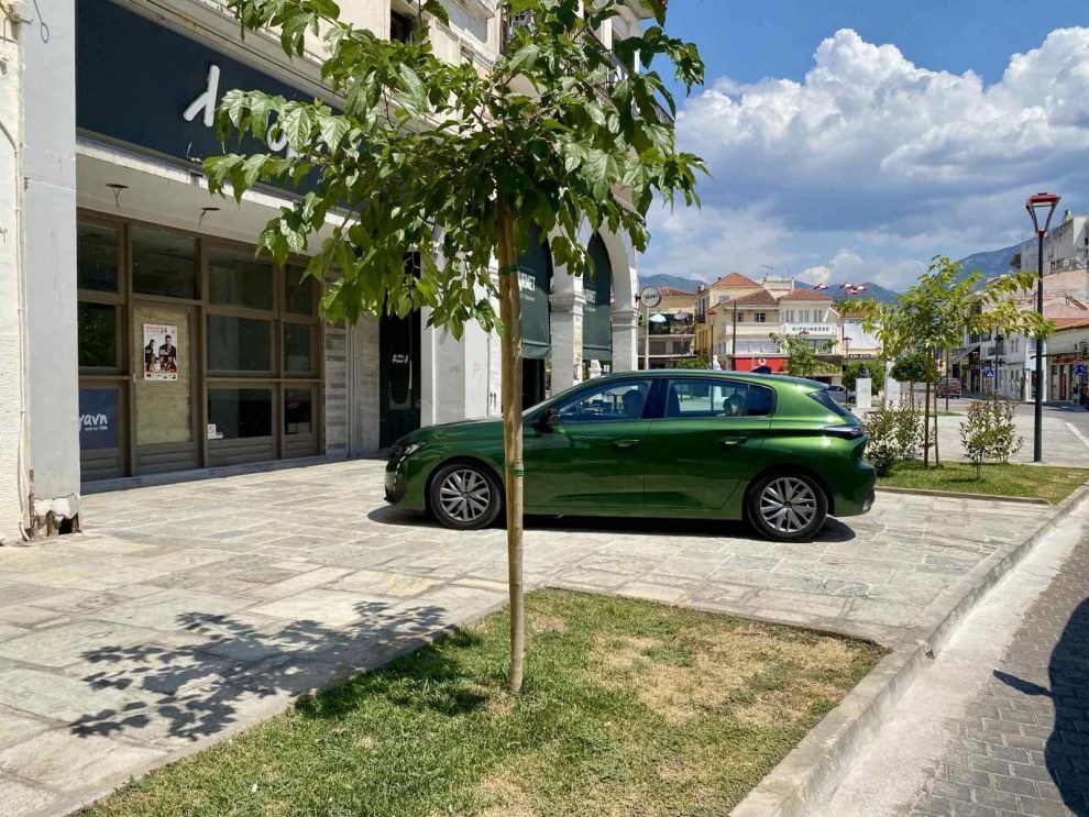 Κάποιοι έχουν λύσει το ζήτημα στάθμευσης προ πολλού