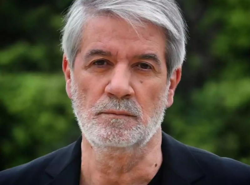Ο καλλιτεχνικός διευθυντής του ΔΗΠΕΘΕ Καλαμάτας πάει… Ηρώδειο