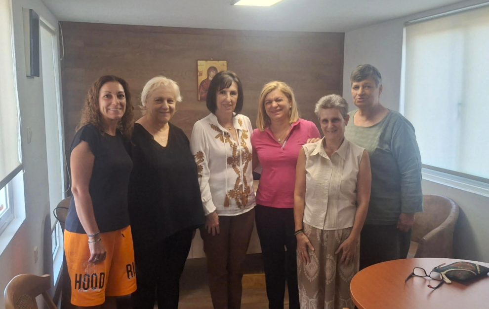 Δωρεά πλήρους συστήματος Η/Υ από το Σύλλογο Γυναικών στο νοσοκομείο Κυπαρισσίας