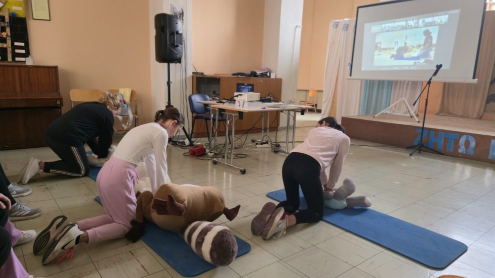 1ο Δημοτικό Σχολείο Καλαμάτας: Συμμετοχή στη δράση “Kids Save Lives”