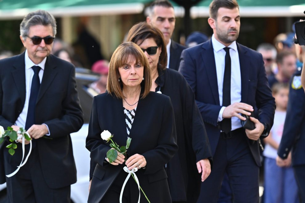 Κ. Σακελλαροπούλου για Σαββόπουλο: Τραγούδησες για τον λαό, το έθνος, την ιστορία, αλλά και για τον καθένα μας προσωπικά