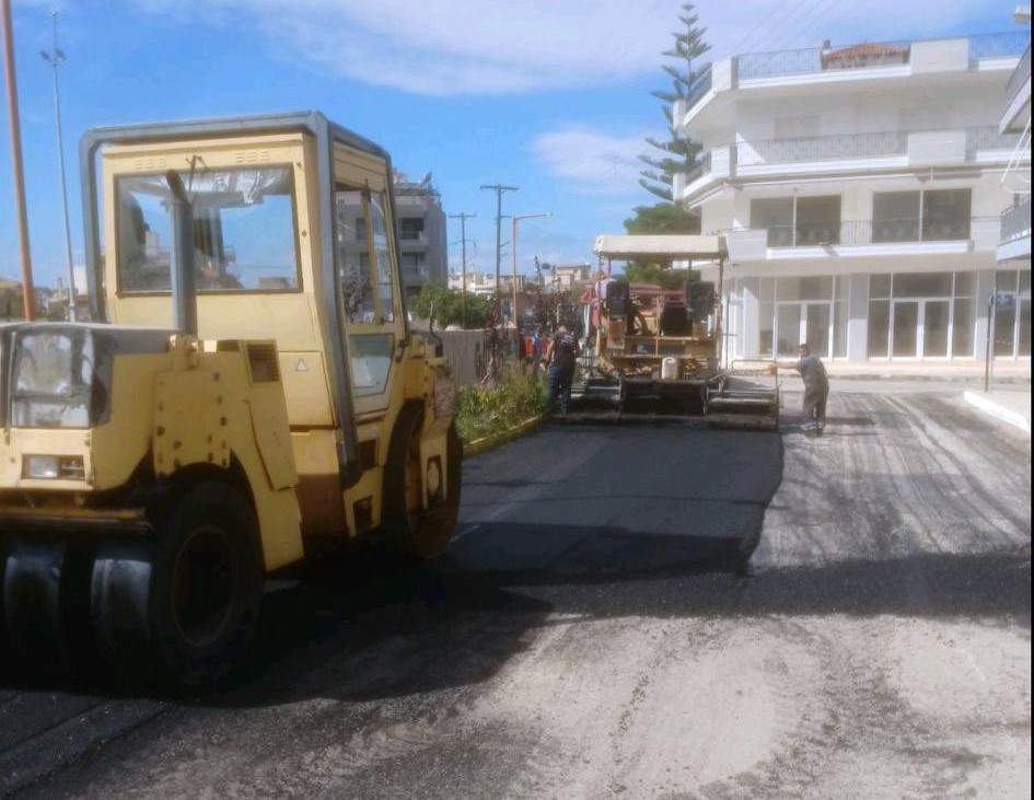 Σε εξέλιξη ασφαλτοστρώσεις στην Κυπαρισσία