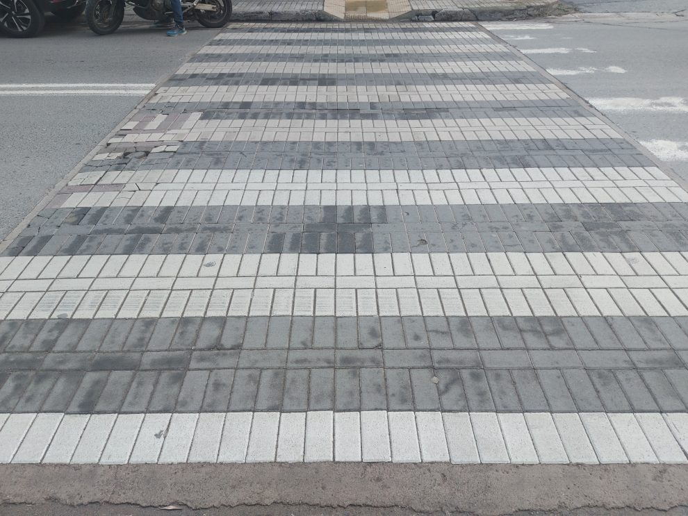 Ξέμεινε από κυβόλιθους η πόλη των κυβόλιθων;
