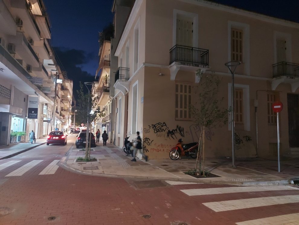 Τα νέα φωτιστικά θα ανάψουν μαζί με το δέντρο;