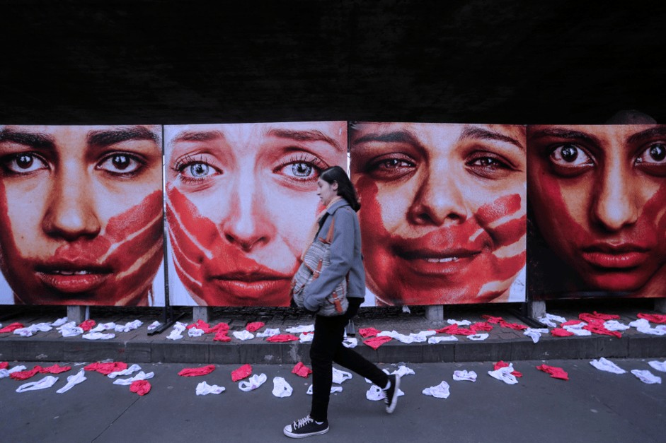 Περιφέρεια Πελοποννήσου: 130 υποθέσεις ενδοοικογενειακής βίας στο δεκάμηνο του 2025