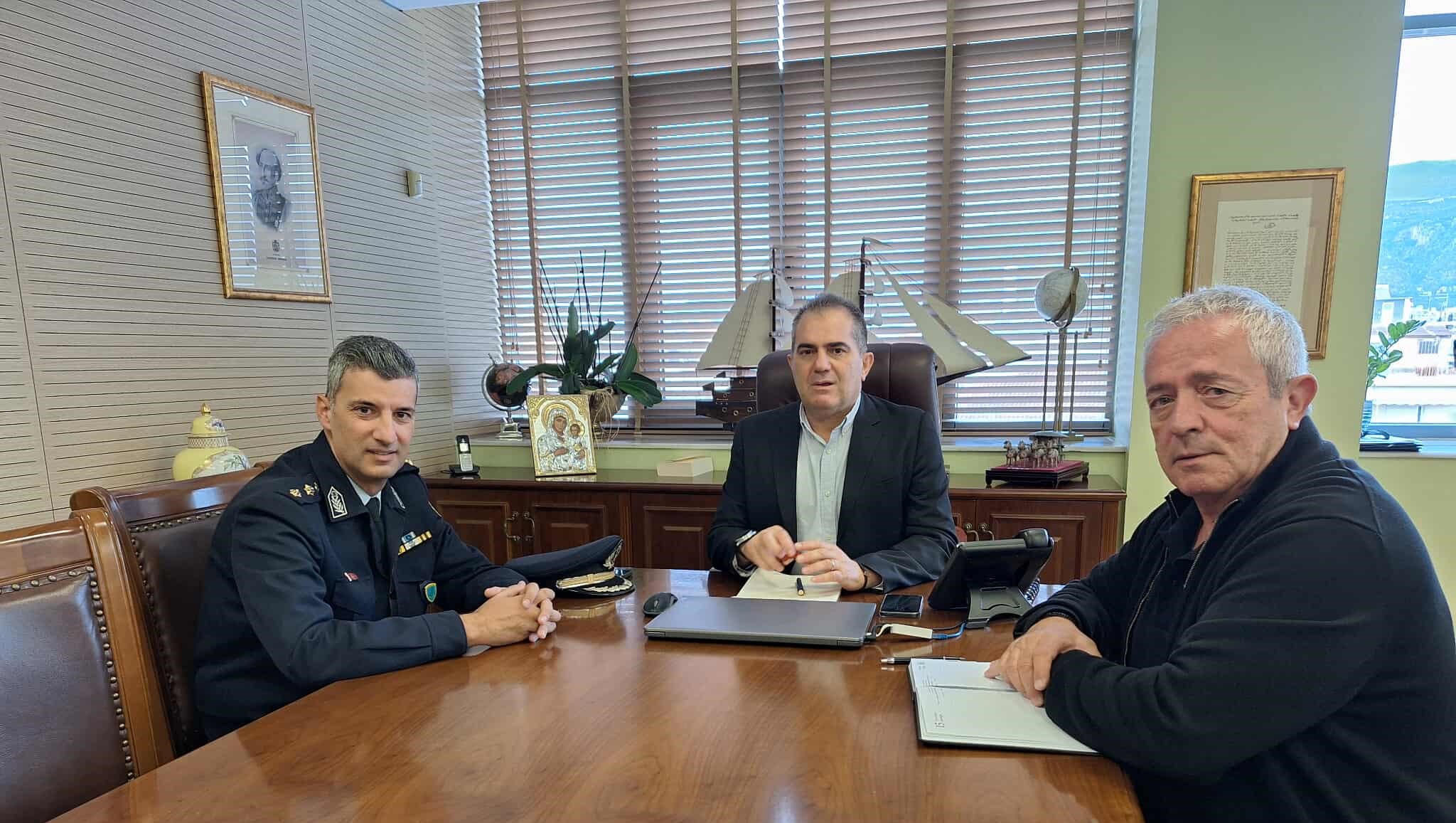Συνάντηση του δημάρχου με το διοικητή της Τροχαίας: Στενή συνεργασία για μια πιο ασφαλή Καλαμάτα