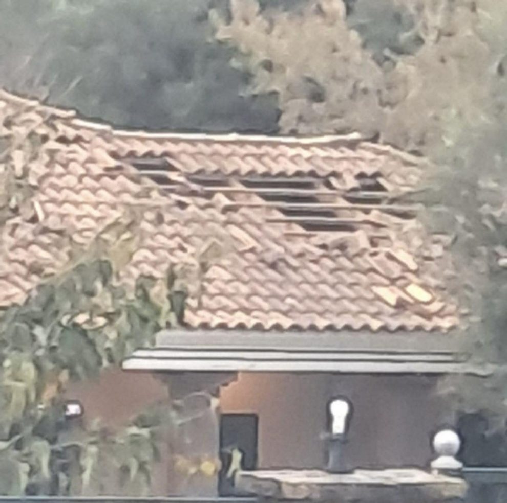 Φοινικούντα: Μεγάλες καταστροφές από ανεμοστρόβιλο