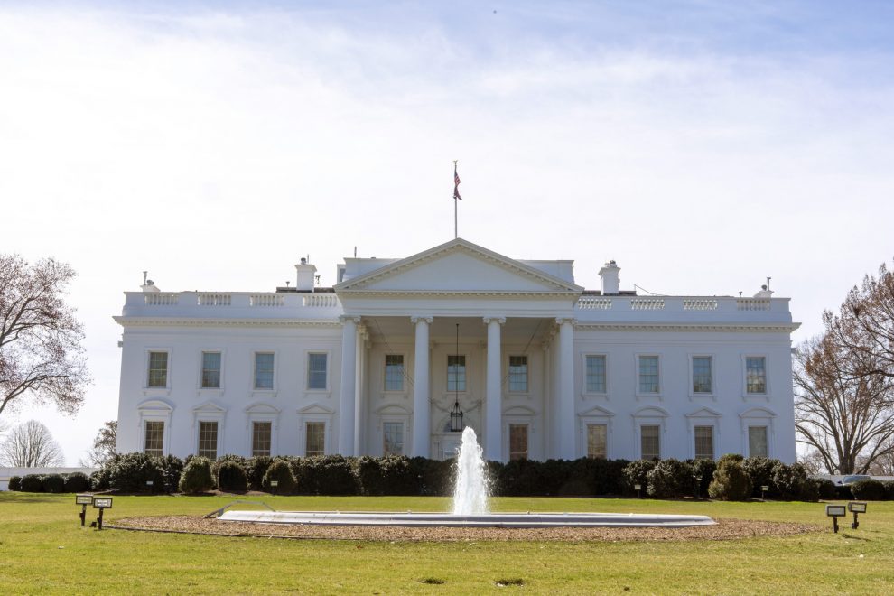 Εκσυγχρονισμός, παράδοση και στο βάθος η ελίτ και η διπλή εκδοχή της λαϊκότητας (ΙΙ)