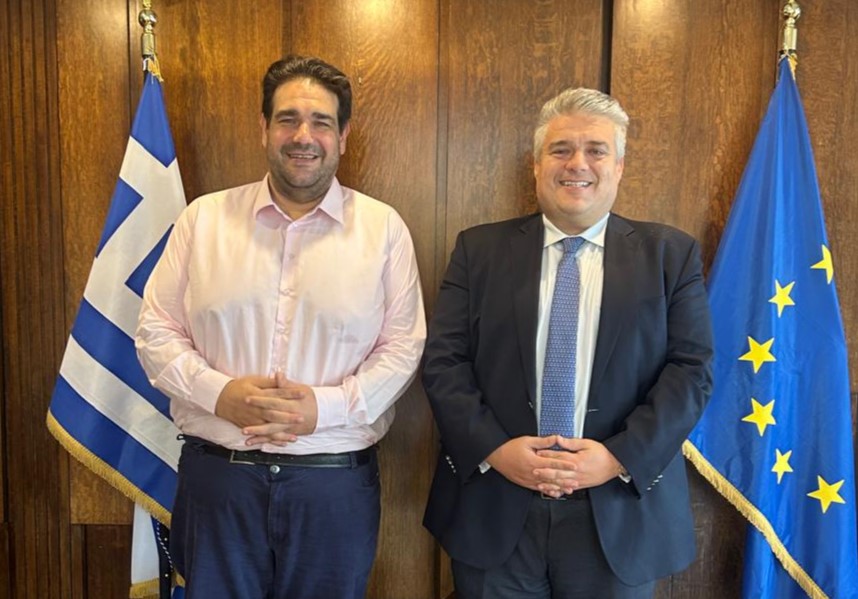 Συνάντηση Χρυσομάλλη – Λιβάνιου: Εγκρίνεται η χρηματοδότηση της ανάπλασης του σταδίου της Κυπαρισσίας