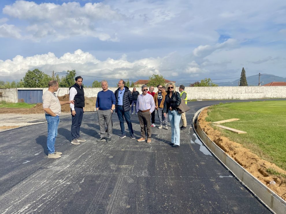 Στην τελική ευθεία οι εργασίες τοποθέτησης ταρτάν στο Δημοτικό Στάδιο Μελιγαλά