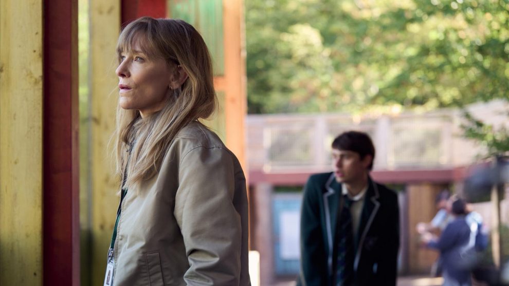 Sweetsick: Αποχώρηση σήμερα της Κέιτ Μπλάνσετ με τον γιο της από τη Μάνη