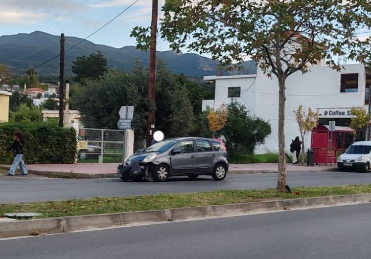 Τροχαίο ατύχημα στην Αρτέμιδος