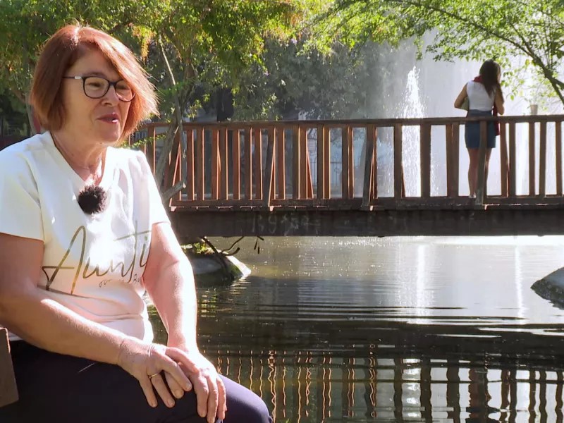 Παράδειγμα ανθρωπιάς από δύο γονείς στην Καλαμάτα (βίντεο)