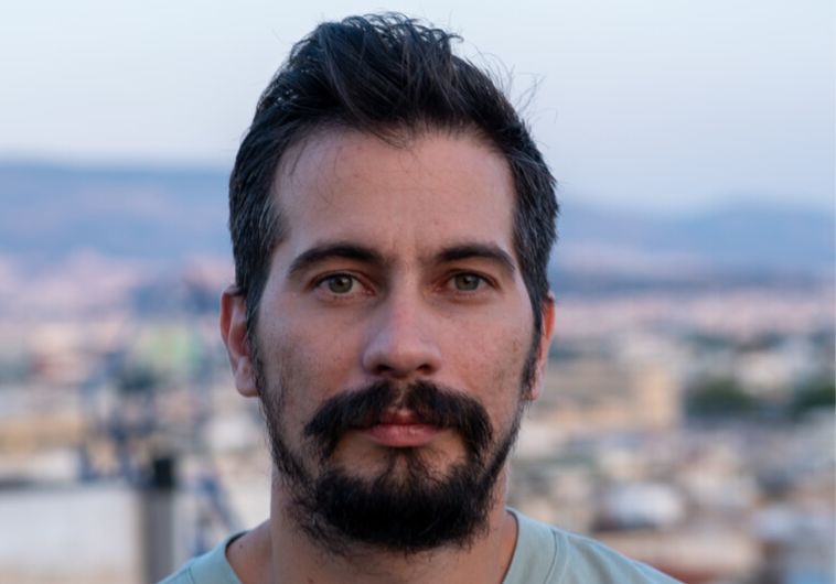 Χρήστος Καρτέρης: Η ανάγκη να αφηγηθώ αυτή τη θαλασσινή ιστορία ήρθε φυσικά, σαν ανάσα…