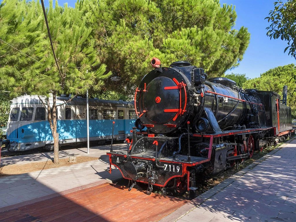 Πάρκο ΟΣΕ: Οι παρεμβάσεις  στα βαγόνια που δόθηκαν