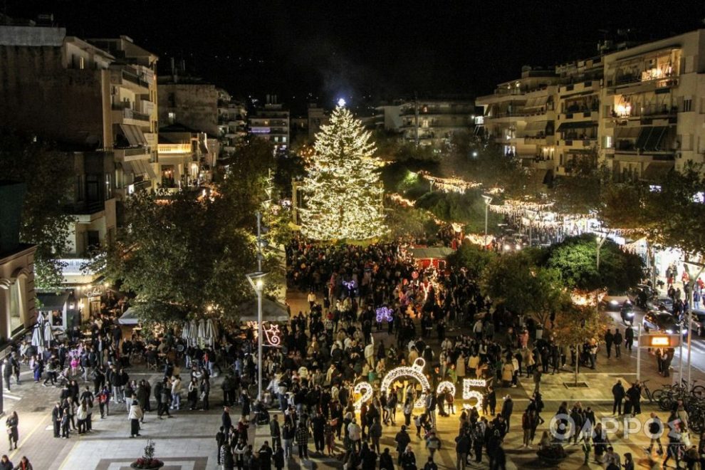 Χριστούγεννα στην Καλαμάτα: Φωταγώγηση του δέντρου την Παρασκευή με τον Γιώργο Τσαλίκη