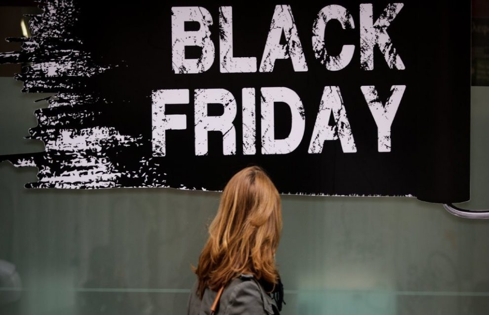 Λιανεμπόριο σε ασφυξία: «Μαύρη» η φετινή “Black Friday” για τις μισές επιχειρήσεις