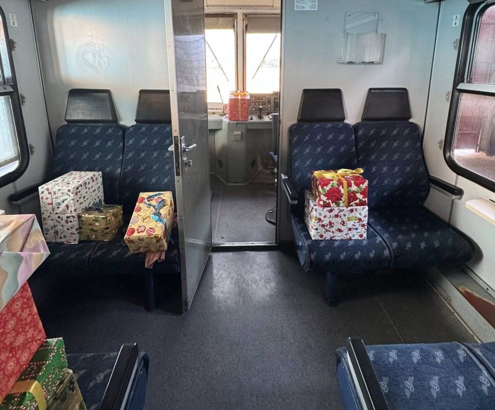 Αντίστροφη μέτρηση για την έλευση του τρένου με τον Άγιο Βασίλη στην Καλαμάτα