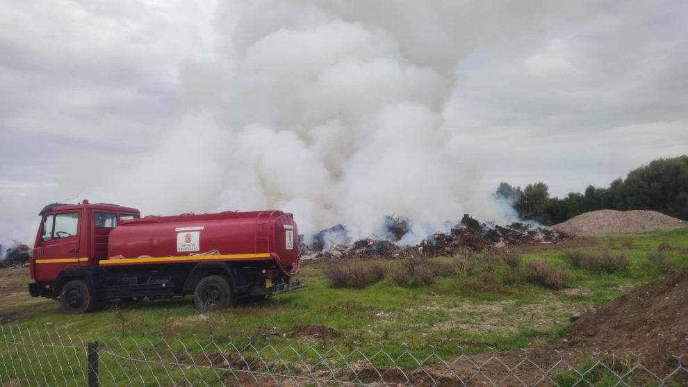 Κυπαρισσία: Φωτιά σε… παράνομη χωματερή του  Δήμου στο Βιολογικό Καθαρισμό