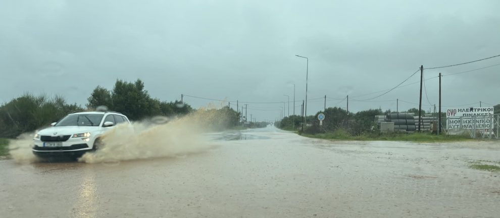 Πλημμύρισε ξανά η εθνική οδός Κυπαρισσίας – Φιλιατρών