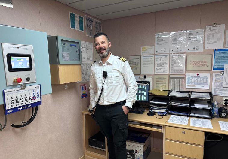 Διονύσης Αρκάλης: Ο Καλαματιανός καπετάνιος που βραβεύτηκε στα φετινά Lloyd’s List Greek Shipping Awards 2025