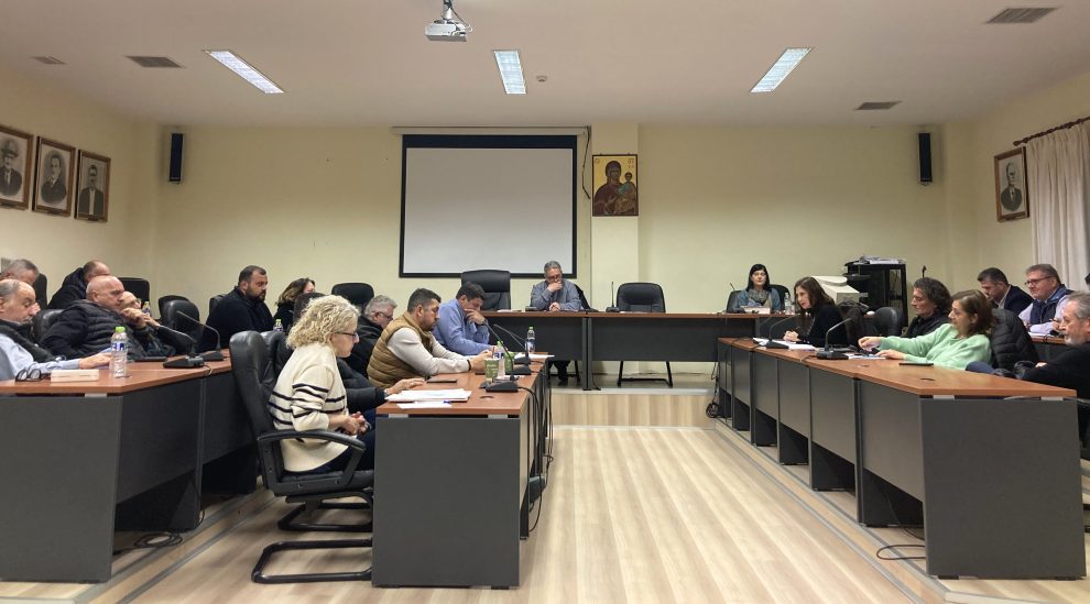 Δ.Σ. Τριφυλίας: Ερωτήσεις και επιφυλάξεις για οικ. καταστάσεις 2024