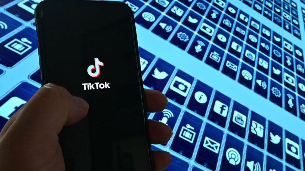 Συνελήφθη Καλαματιανός που προέτρεπε μέσω TikTok Αθηναίο να αυτοκτονήσει