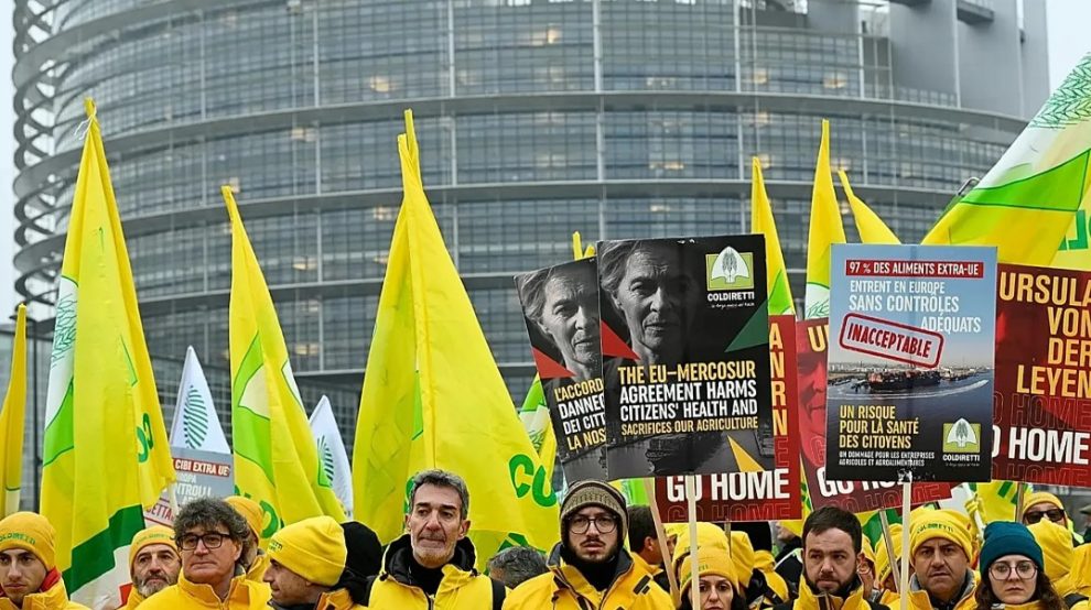 Το Ευρωπαϊκό Κοινοβούλιο παγώνει τη συμφωνία Mercosur παραπέμποντας την στο Δικαστήριο της ΕΕ